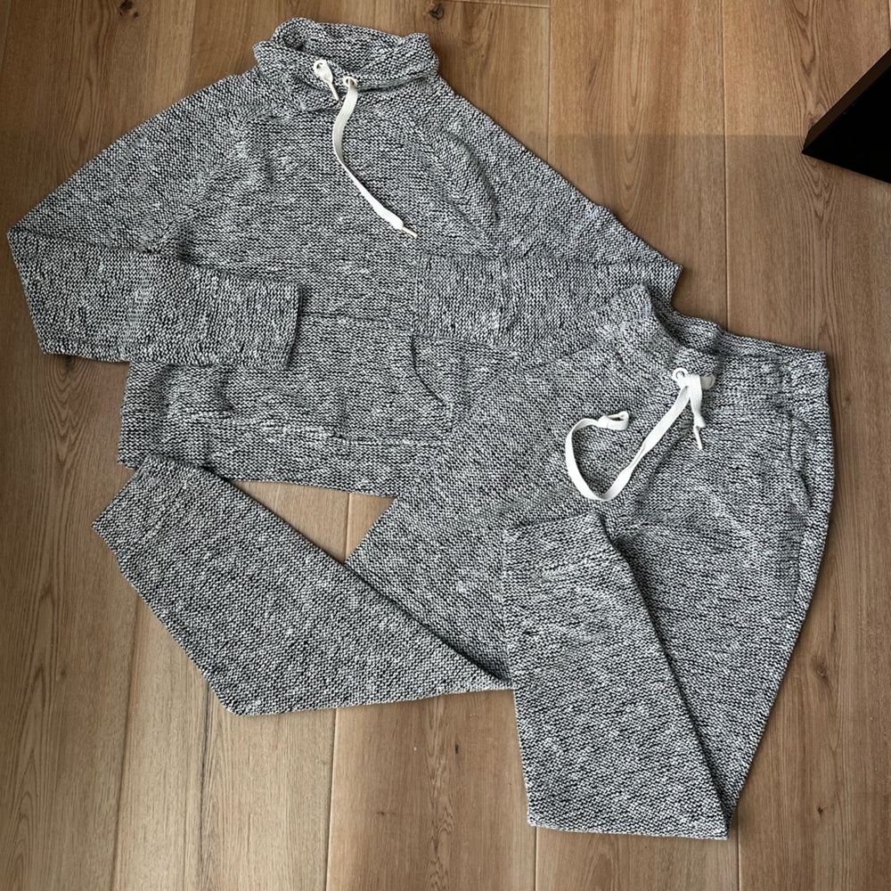 Offline by Aerie Black and White Jogger Set